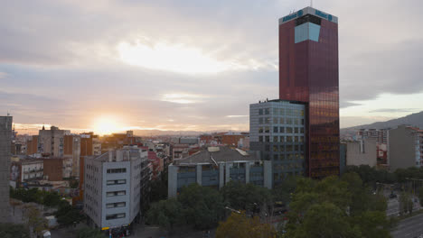 Barcelonas-Sonnenuntergang-über-Dem-Einkaufszentrum-Arenas