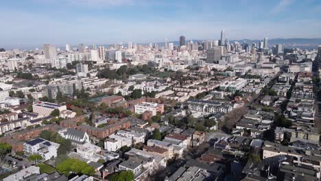 Captivating-drone-video-showcasing-San-Francisco's-urban-tapestry