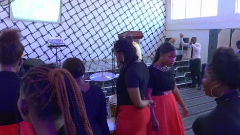 African-people-singing-and-rehearsing-in-Kumasi-church