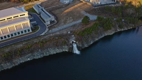 Aerial-of-Westside-Water-Reservoir-Park,-Water-drainage-at-Bellwood-Quarry,-Atlanta,-Georgia,-USA