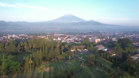 The-view-of-the-golf-course-in-the-morning-is-Mount-Sumbing