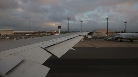 Plane-taxing-on-the-Lisbon-airport