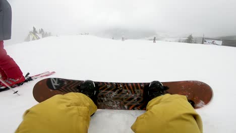 Snowboard-En-Las-Laderas-De-Jasna,-Chiopok