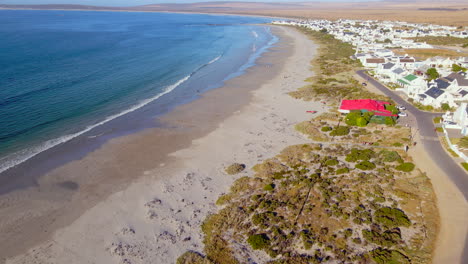 Long-stretch-of-beach-at-quaint-fishing-village-of-Paternoster
