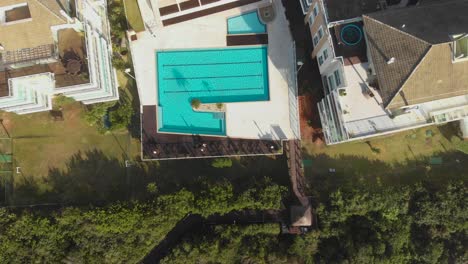 Luxuriöses,-Ruhiges-Resort-Hotel-Swimmingpool-In-Santinho-In-Florianopolis,-Brasilien