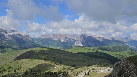 Panoramic-view-of-Gruppo-del-Sella-and-Sassongher-from-the-East