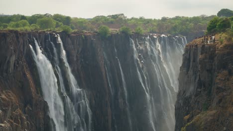 Victoria-Falls-Simbabwe-Weit-03