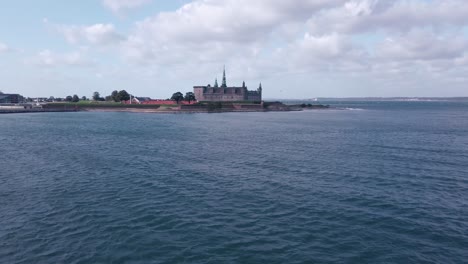 Kronborg-Elsinore-castle-pan-from-the-ocean-in-summer