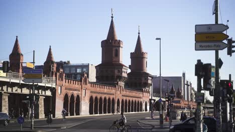 An-aesthetic,-calm-clip-of-one-of-Berlin's-most-famous-and-historic-buildings,-the-Oberbaumbrücke