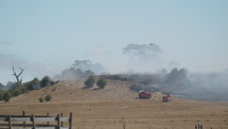 Helicopter-dropping-dam-water-on-bush-fire-in-country-Victoria