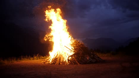 Burning-big-Fire-in-Tyrol-in-Mösern