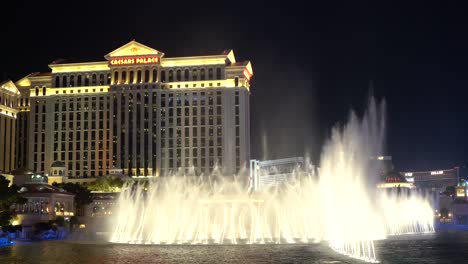 Bellagio-fountain-at-night-in-front-of-Caesars-Palace