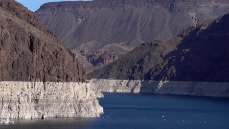 Close-up-of-Lake-Mead-seen-from-Hoover-Dam