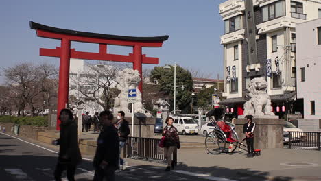 Japanese-Torii-Gate-in-city,-Japan