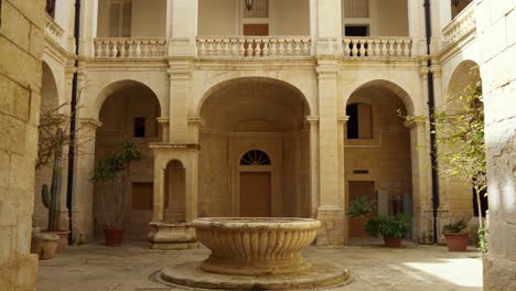 Nationalmuseum-Für-Naturgeschichte-In-Mdina,-Malta