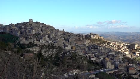 Drone-shot-of-the-town-of-Mussomeli-in-Sicily,-the-town-where-houses-are-sold-at-1-Euro