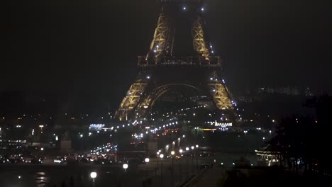Torre-Eiffel-En-La-Noche
