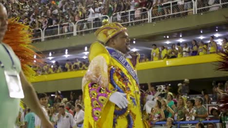 Desfile-De-Carnaval-A-Punto-De-Comenzar-En-Río-De-Janeiro,-Brasil