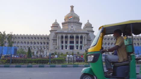 View-of-iconic-Karnataka-government-building-Vidhana-Soudha,-Bangalore,-India