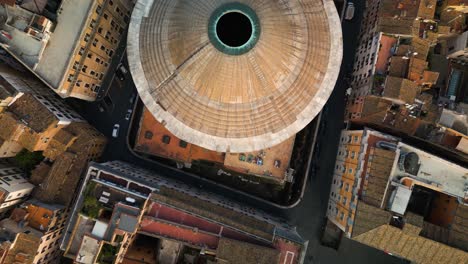 Oculus-Der-Pantheonkuppel