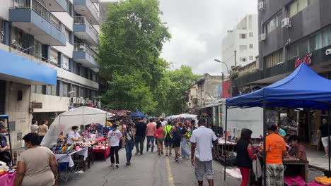 People-shopping-at-street-flea-market