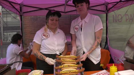 pinks-hot-dogs-charity-event
