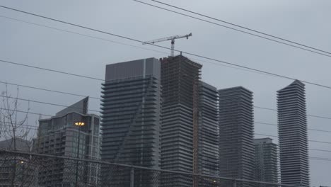 Construcción-De-Apartamento,-Horizonte-Parklawn-En-Toronto