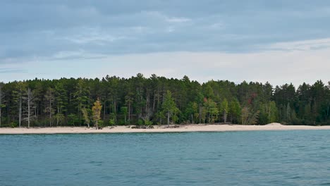 Pictured-Rocks-National-Lakeshore-Chapel-Beach-and-forestline