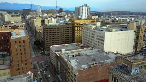 Luftaufnahme-über-Gebäude-In-Der-Innenstadt-Von-Los-Angeles,-Sonniger-Tag-In-Kalifornien,-USA