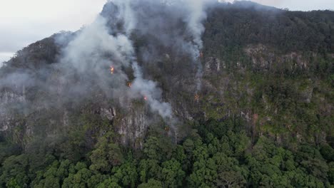 Devastating-Bushfire-Burning-Carnarvon-Gorge-In-Queensland,-Australia