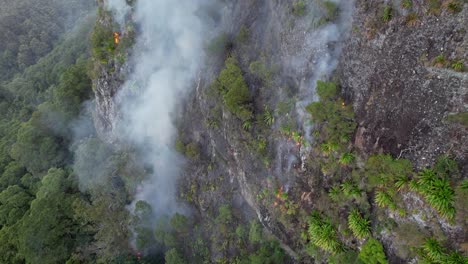 Smoky-Forest-Fire-Near-Currumbin-Valley-In-Gold-Coast,-Queensland,-Australia