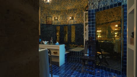 Luxurious-bathroom-in-Château-de-Pouzilhac