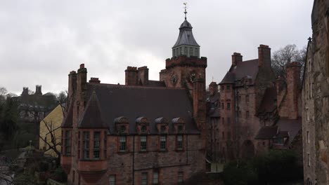Historische-Viktorianische-Architektur-In-Dean-Village,-Edinburgh-City