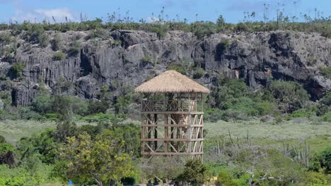 Telephoto-aerial-observation-tower,-famous-Caribbean-beach-Bahia-de-Las-Aguilas