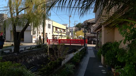 Famous-Perry-Road-in-Japan-with-few-people-on-sunny-day