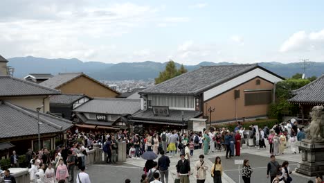 Busy-Crowds-Of-Tourists-At-Steps-Leading-To-Kiyomizu-dera-In-Kyoto