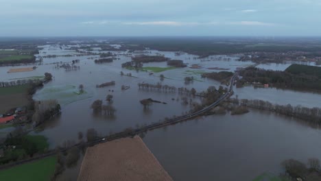 Inundaciones-En-Baja-Sajonia,-Alemania,-Alrededor-De-Los-Ríos-Ems-Y-Rhein.