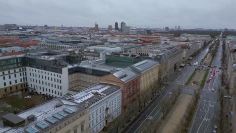 Berlin-Winter-Market-Unter-Den-Linden-Gate