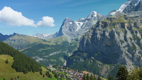 Static-shot-of-the-beauty-of-mountain-peak-and-settlements-in-Lauterbrunnen,-Switzerland