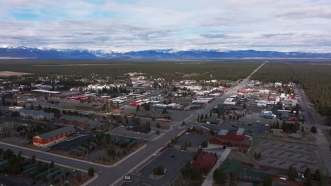 Panning-shot-of-downtown-West-Yellowstone-in-the-early-winter-months