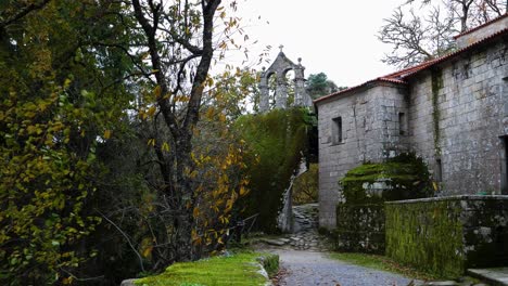 Altes-Kloster-San-Pedro-De-Rocas,-Esgos,-Spanien