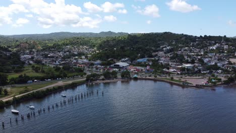 Luftaufnahme-Der-Bucht-Von-Samaná-Auf-Der-Halbinsel-Samaná-In-Der-Dominikanischen-Republik