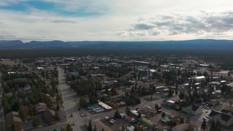 Rising-drone-shot-showing-all-of-West-Yellowstone-in-the-Fall