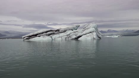 Laguna-Glaciar-Jökulsárlón-De-Islandia-Paisaje