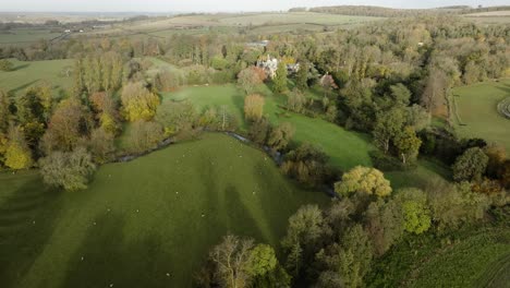 Ettington-Park-Warwickshire-Herbstlandschaft-Luftlandschaft