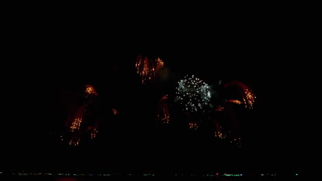 Schillernde-Pyrotechnische-Darbietung-Für-Das-Internationale-Feuerwerksfestival-Pattaya-2023,-Das-In-Der-Provinz-Chonburi-In-Thailand-Stattfindet