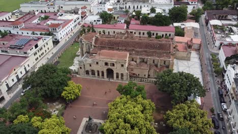 Aerial-view-of-Columbus-park-and-the-cathedral-Nuestra-Señora-de-la-Encarnación-in-the-colonial-district-of-Santo-Domingo-in-the-Dominican-Republic