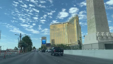 Conduciendo-Por-El-Strip-De-Las-Vegas-