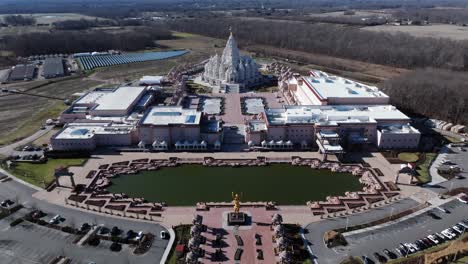 An-aerial-view-of-the-Shri-Swaminarayan-Mandir-in-Robbinsville-Twp,-NJ-on-a-sunny-day,-closed-for-the-day