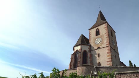 Der-Quadratische-Glockenturm-Von-St